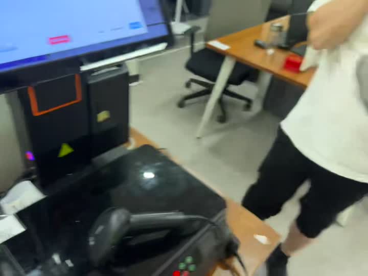 顾客扫码付款操作画面